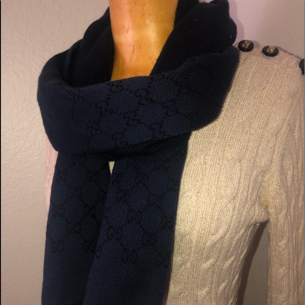 Gucci GG scarfs